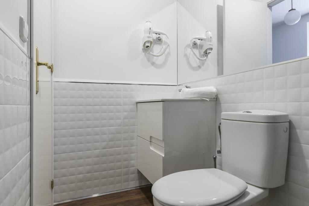 Apartamentos Plaza De Pedro Zerolo I Madrid Esterno foto